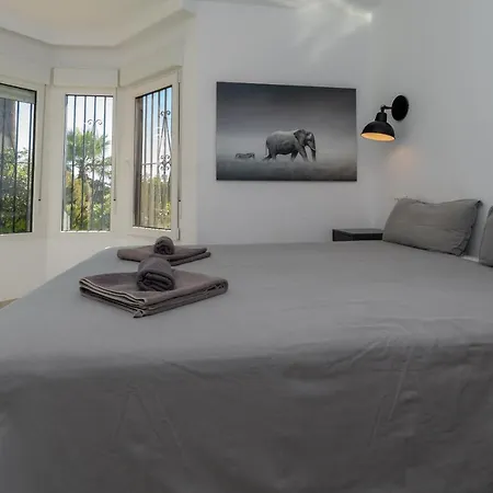 Antares Sunscape: 2br Gem Apartment